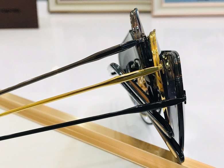 Picture of Tom Ford Sunglasses _SKUfw49449621fw